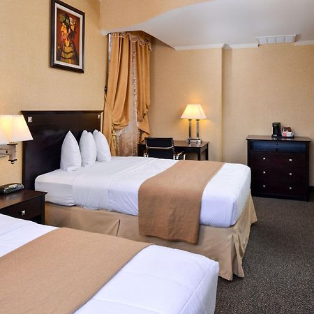 Baltimore Plaza Hotel 外观 照片