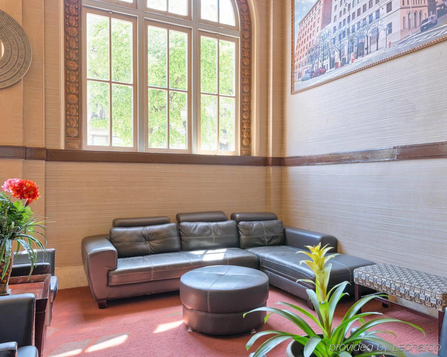 Baltimore Plaza Hotel 外观 照片