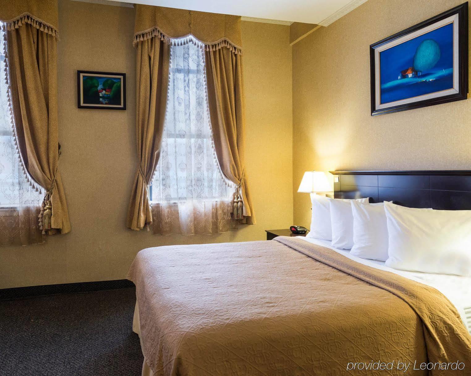 Baltimore Plaza Hotel 外观 照片