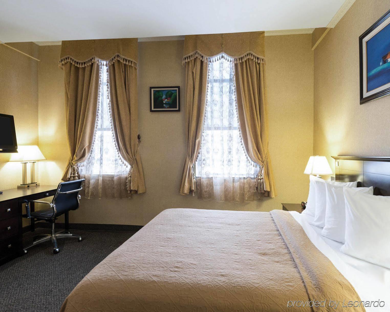 Baltimore Plaza Hotel 外观 照片