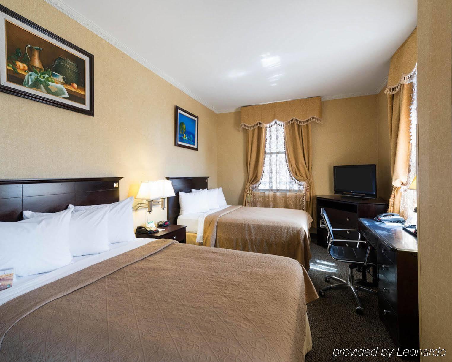 Baltimore Plaza Hotel 外观 照片