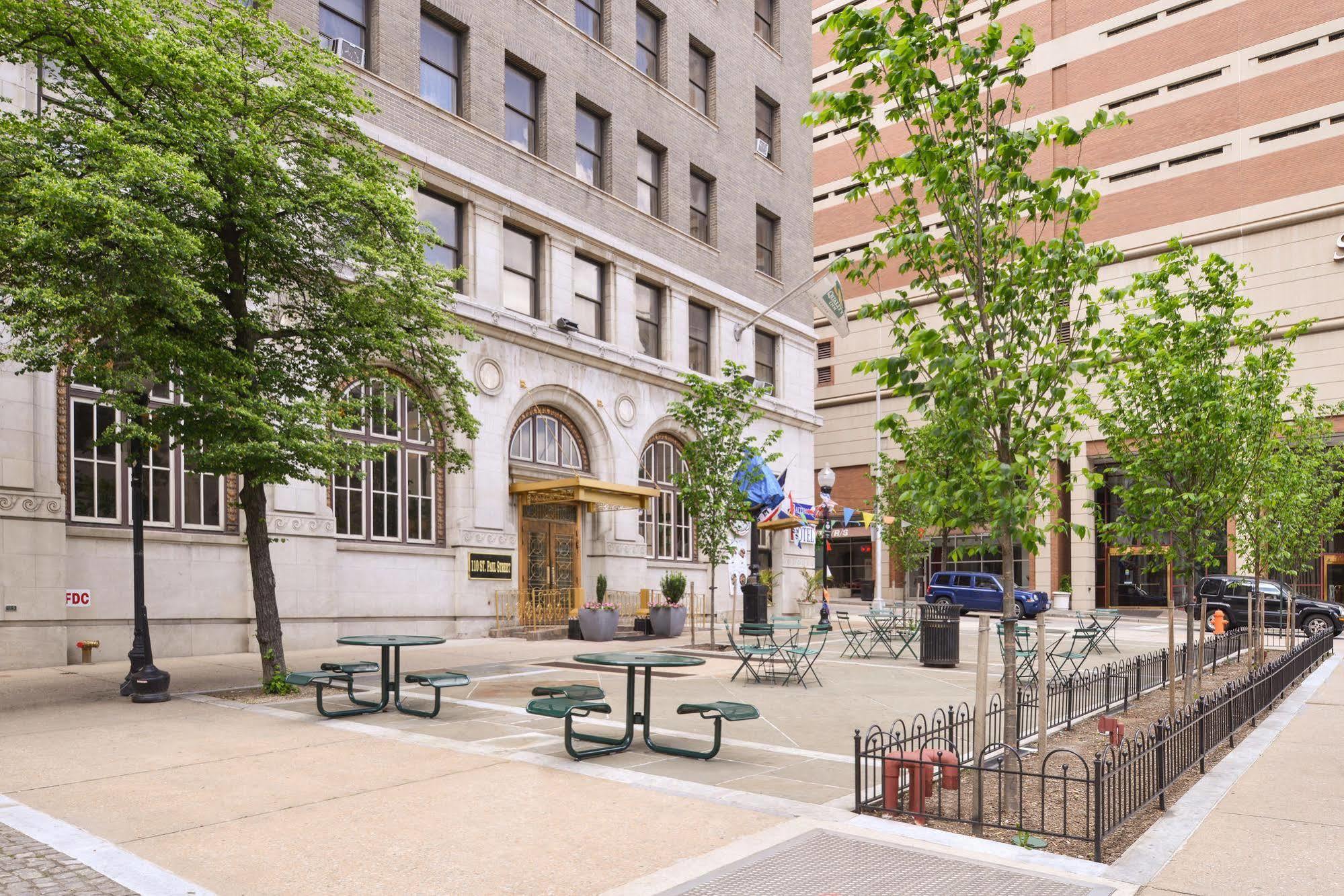 Baltimore Plaza Hotel 外观 照片