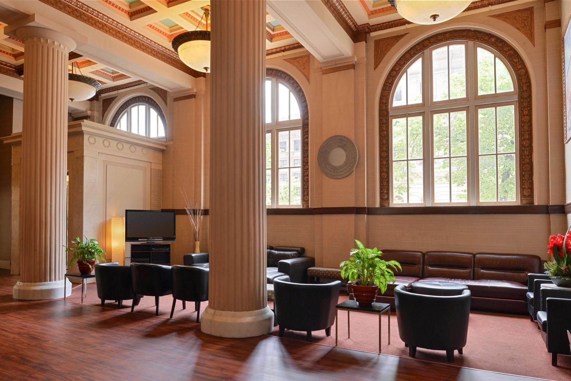 Baltimore Plaza Hotel 外观 照片