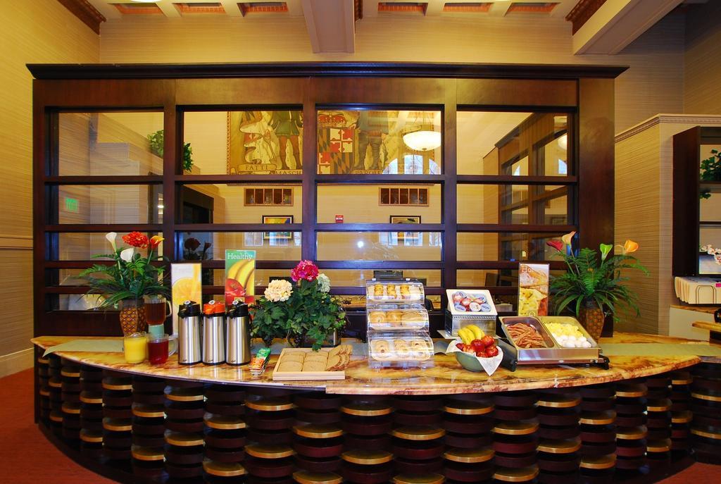 Baltimore Plaza Hotel 外观 照片