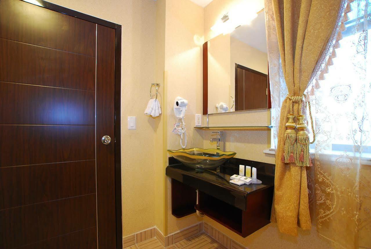 Baltimore Plaza Hotel 外观 照片